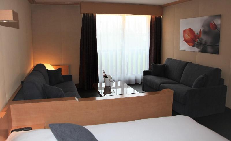 Amiraute Hotel Golf Deauville Touques Eksteriør billede