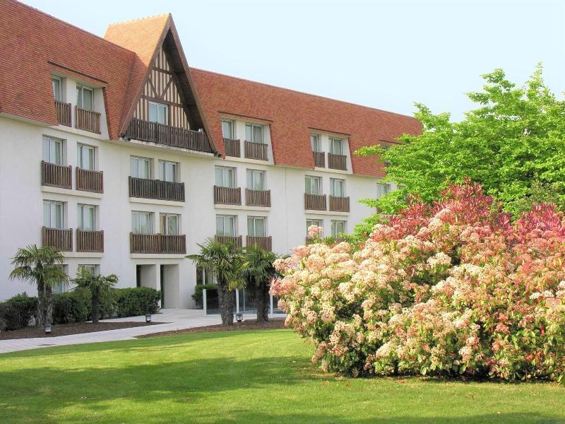 Amiraute Hotel Golf Deauville Touques Eksteriør billede