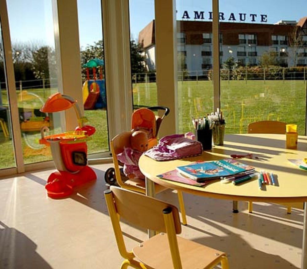Amiraute Hotel Golf Deauville Touques Eksteriør billede