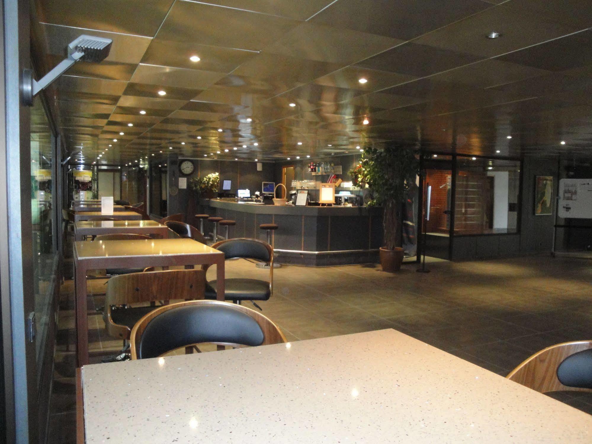 Amiraute Hotel Golf Deauville Touques Eksteriør billede